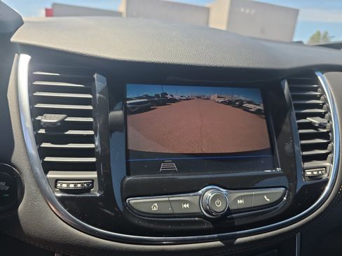 Used 2020 Chevrolet Trax LT w/ Redline Edition image 29