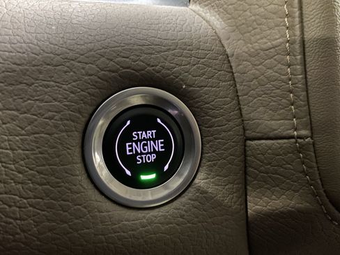 Used 2021 GMC Yukon Denali w/ Denali Ultimate Package RWD image 14
