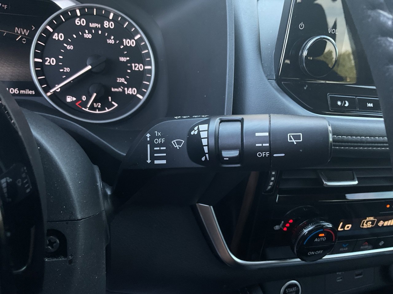 Used 2023 Nissan Rogue SL w/ SL Premium Package FWD image 40