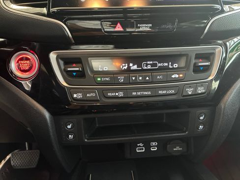 Used 2024 Honda Ridgeline Black Edition image 24
