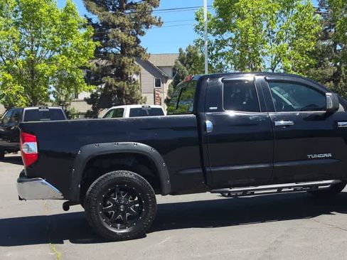 Used 2014 Toyota Tundra SR5 AWD/4WD image 9