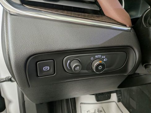 Used 2019 Buick Enclave Avenir w/ Avenir Technology Package image 20