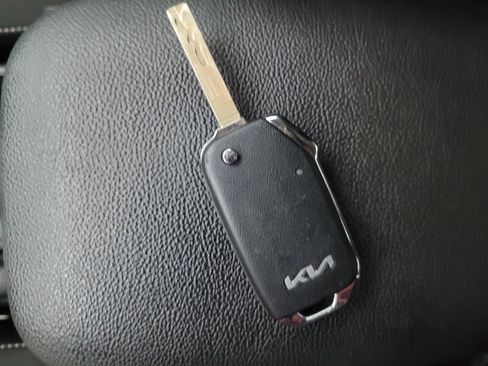 Used 2024 Kia Forte LXS w/ LXS Technology Package FWD image 32