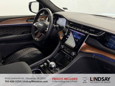 New 2025 Jeep Grand Cherokee Summit image 16