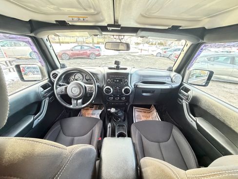 Used 2014 Jeep Wrangler Sahara w/ Connectivity Group image 23