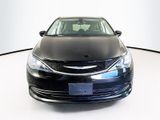 Used 2017 Chrysler Pacifica Touring w/ Tire & Wheel Group image 2