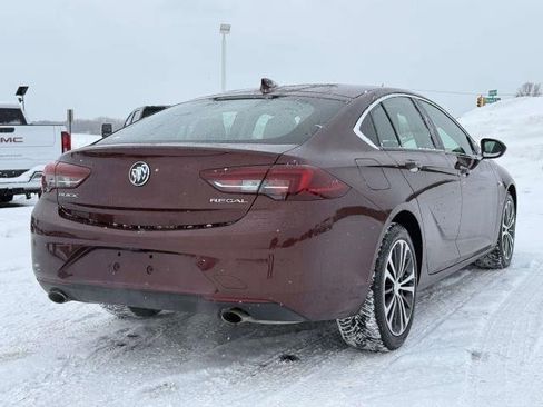 Used 2018 Buick Regal Preferred w/ Driver Confidence Package #1 image 5