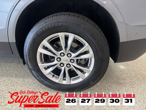 Used 2020 Cadillac XT5 Premium Luxury image 9