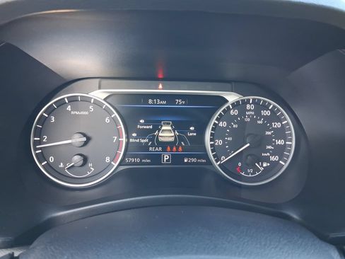 Used 2024 Nissan Sentra SV FWD image 21