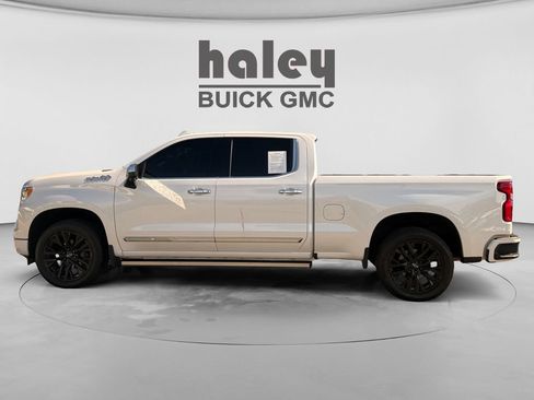 Used 2024 Chevrolet Silverado 1500 High Country w/ High Country Premium Package AWD/4WD image 2