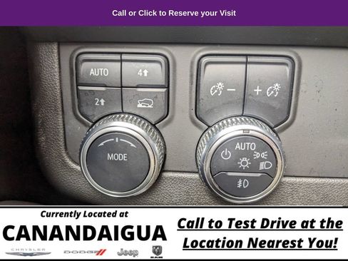Used 2021 GMC Yukon SLT w/ SLT Premium Package AWD/4WD image 31