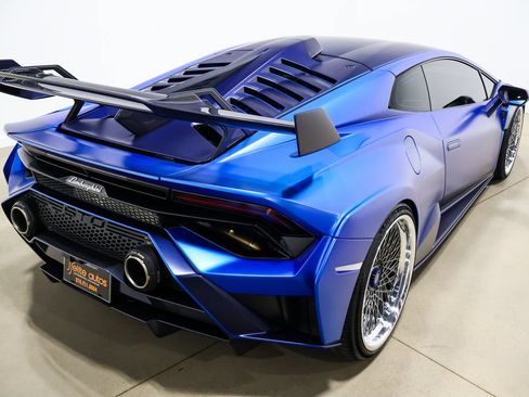 Used 2023 Lamborghini Huracan STO RWD image 97