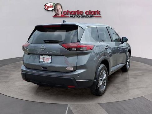 Certified 2025 Nissan Rogue S image 5