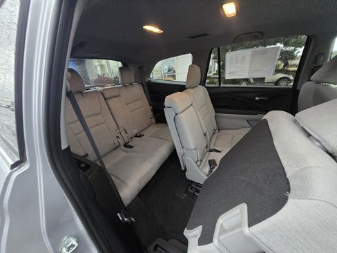 Used 2018 Honda Pilot EX image 22