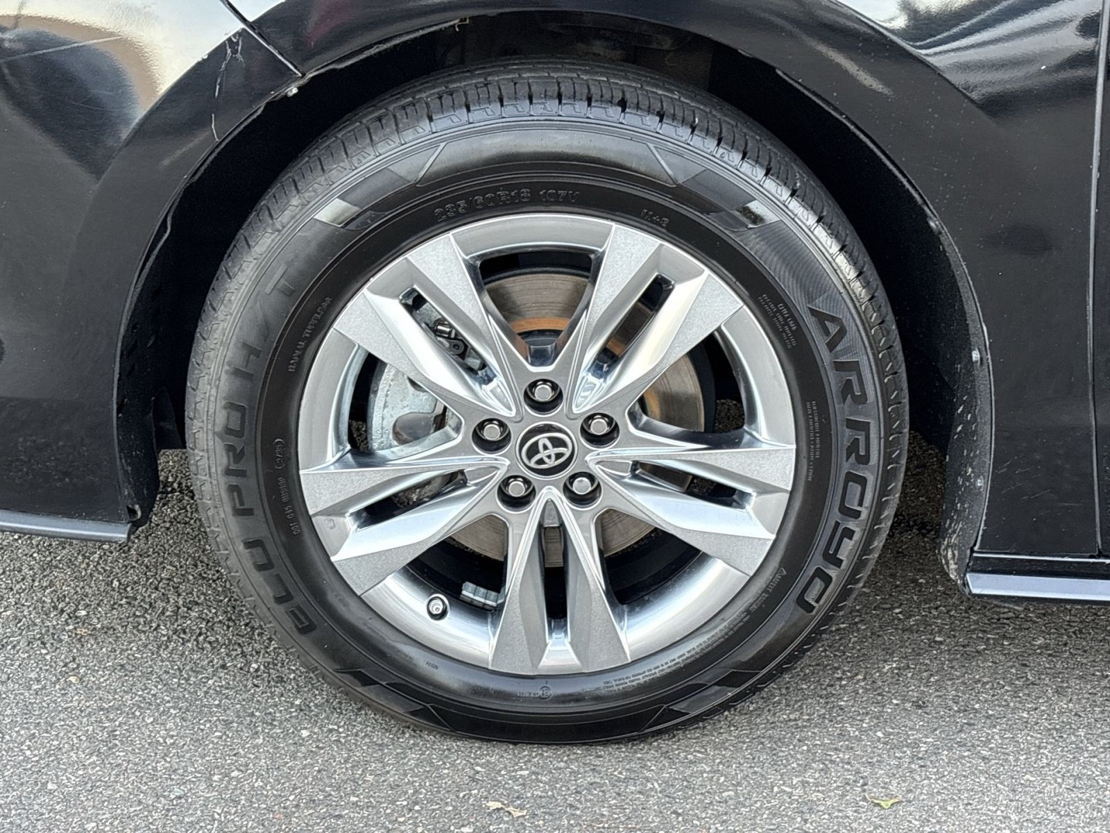 Used 2023 Toyota Sienna Limited AWD/4WD image 12