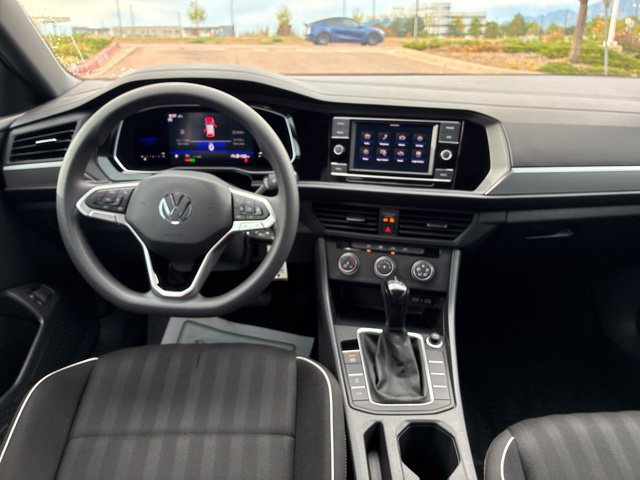 Used 2022 Volkswagen Jetta Sport FWD image 21
