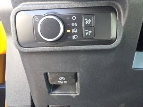 Used 2021 Ford Bronco Badlands image 19