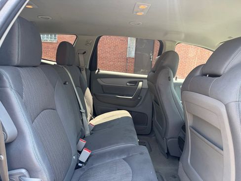 Used 2016 Chevrolet Traverse LS image 12