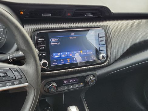 Used 2021 Nissan Kicks SV FWD image 25