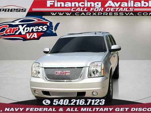 Used 2014 GMC Yukon XL Denali AWD/4WD image 1