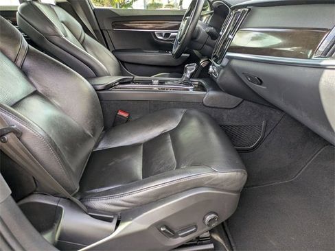 Used 2018 Volvo S90 T5 Momentum w/ Convenience Package image 29