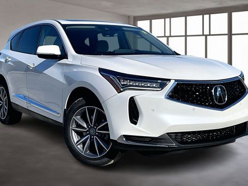 Used 2023 Acura RDX w/ Technology Package image 3