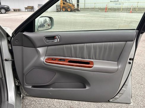 Used 2003 Toyota Camry LE image 22