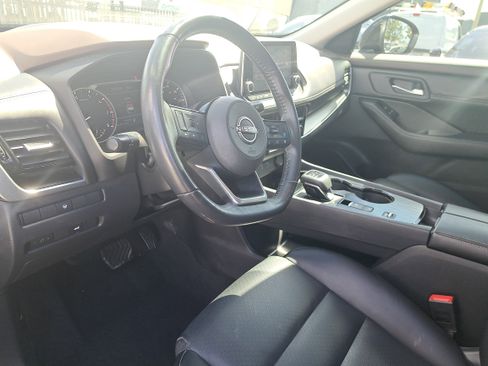 Certified 2023 Nissan Rogue SV w/ SV Premium Package image 19