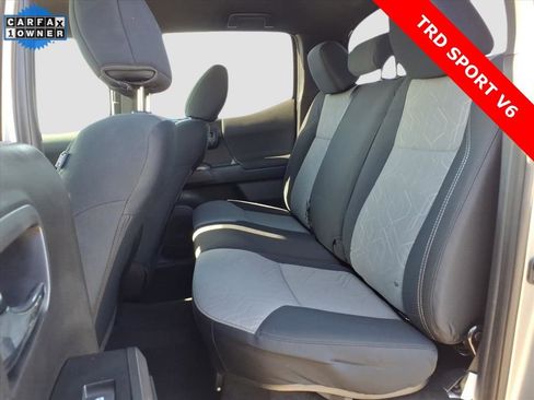 Used 2021 Toyota Tacoma TRD Sport image 10