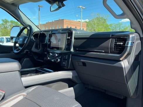 New 2026 Ford F250 Lariat image 22