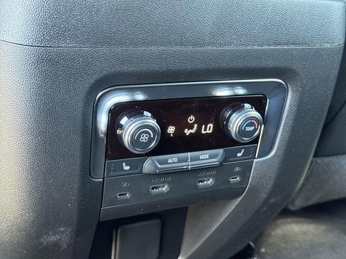 New 2026 GMC Yukon XL Denali w/ Denali Reserve Package RWD image 27