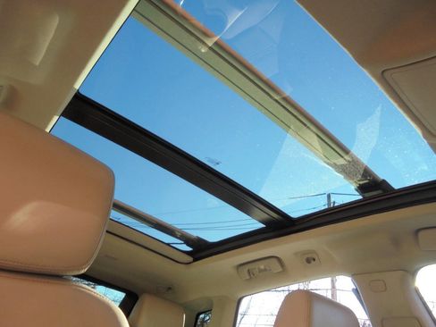 Used 2013 Cadillac SRX Luxury image 23