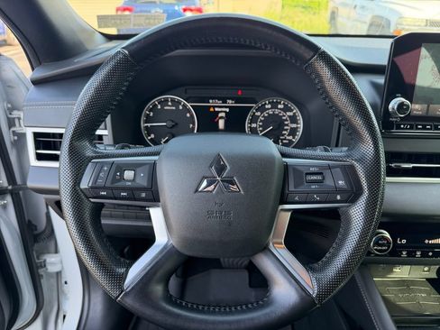 Used 2022 Mitsubishi Outlander SEL Black Edition AWD/4WD image 15