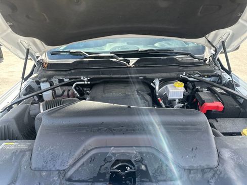 Used 2024 RAM 2500 Big Horn w/ Sport Appearance Package image 12