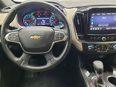 Used 2023 Chevrolet Traverse LT AWD/4WD image 22