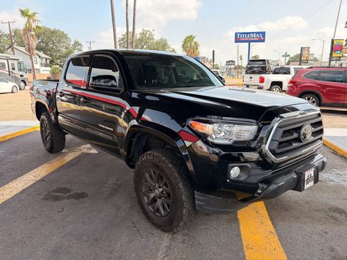 Used 2020 Toyota Tacoma SR5 AWD/4WD image 7