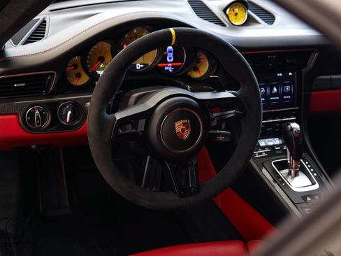 Used 2014 Porsche 911 Turbo S AWD/4WD image 6