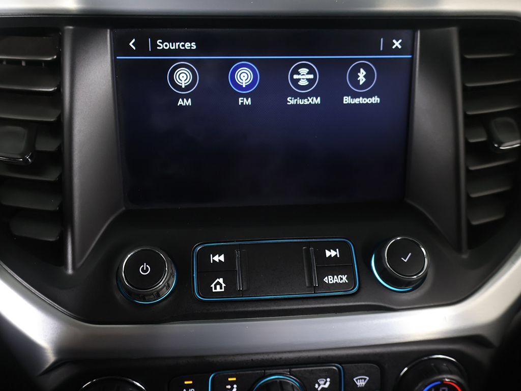 Used 2021 GMC Acadia SLE w/ LPO, Floor Liner Package FWD image 42