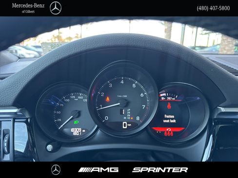 Used 2023 Porsche Macan Turbo image 26