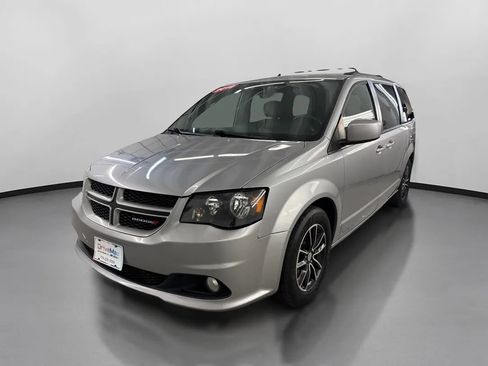 Used 2019 Dodge Grand Caravan GT FWD image 4