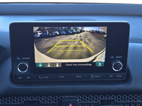 Used 2025 Honda HR-V Sport image 17