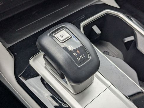 Used 2025 Mitsubishi Outlander SE AWD/4WD image 27