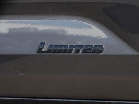 Used 2025 Toyota Sequoia Limited image 10