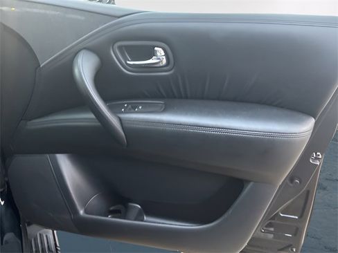 Used 2022 Nissan Armada SV image 14