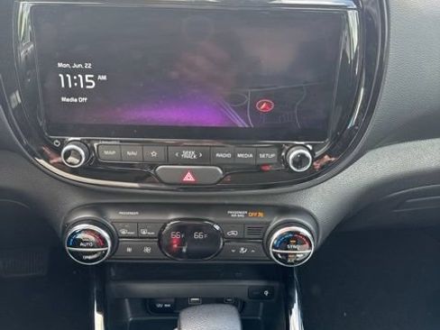 Certified 2023 Kia Soul S FWD image 12