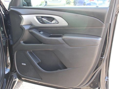 Used 2019 Chevrolet Traverse LT w/ LT Premium Package image 19