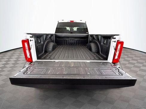 Used 2024 Ford F250 XLT w/ FX4 Off-Road Package AWD/4WD image 24