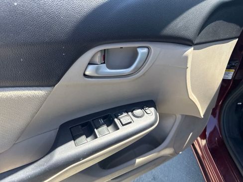 Used 2013 Honda Civic LX image 17
