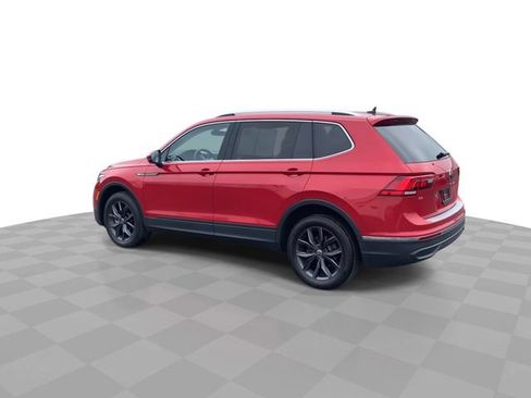 Used 2023 Volkswagen Tiguan SE FWD image 6