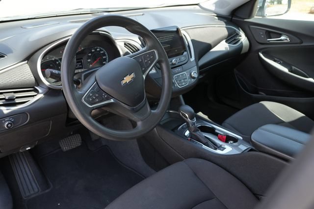 Used 2025 Chevrolet Malibu LT FWD image 10